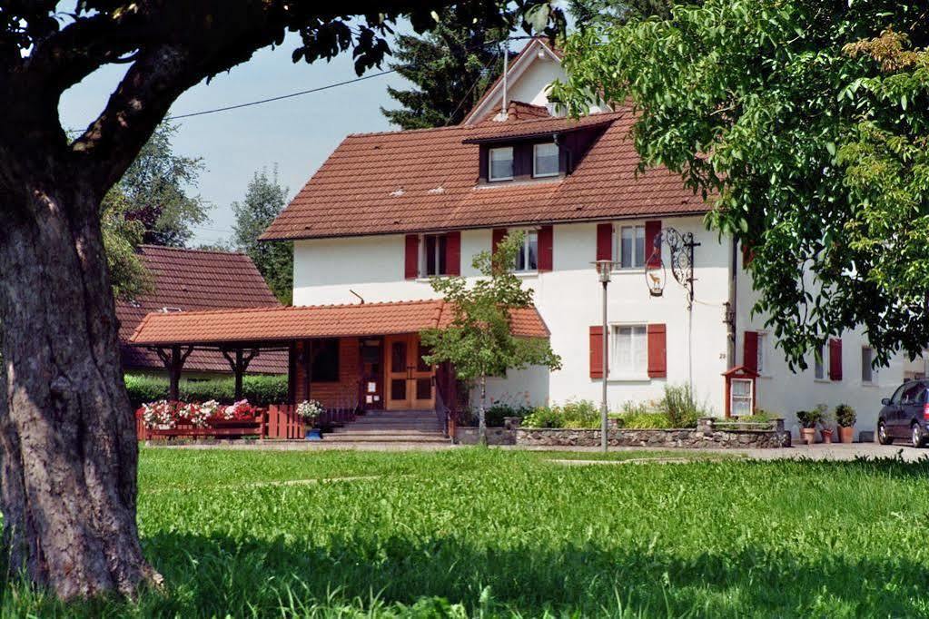 Gasthof Zum Hirsch Нойкирх Экстерьер фото
